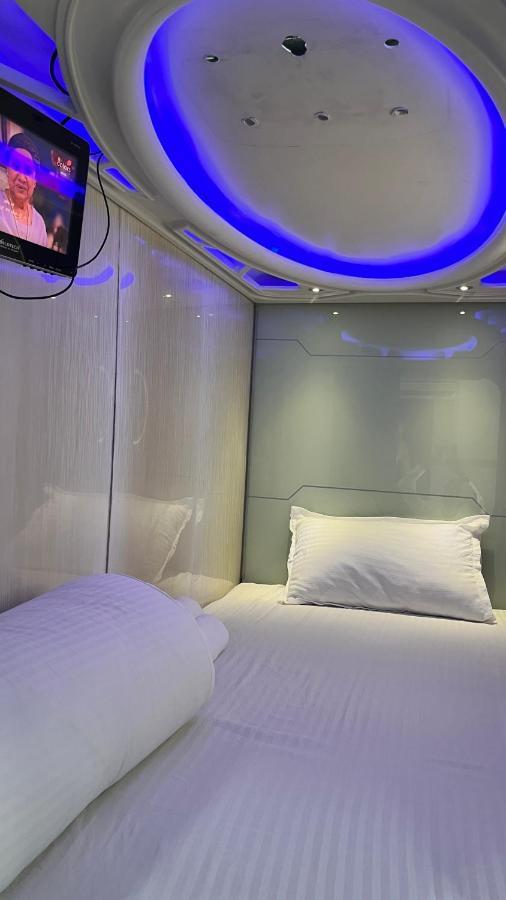 Astropods Hotel Bombay Eksteriør billede